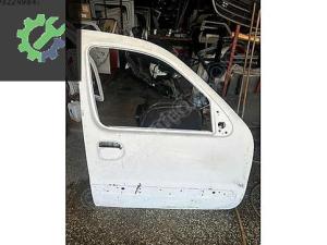 RENAULT KANGO SAĞ ÖN KAPI ÇIKMA ORJİNAL