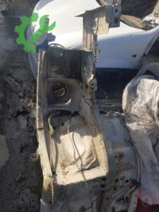 Renault Kango Sağ Ön Şasi Hatasız Orjinal Çıkma