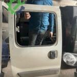 Renault Kango sağ orta sürgülü kapı