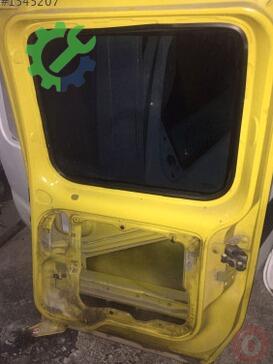 Renault Kangoo Sağ Kapı çıkma parça