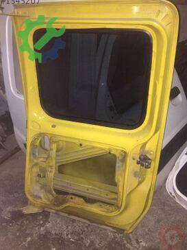 Renault Kangoo Sağ Kapı çıkma parça