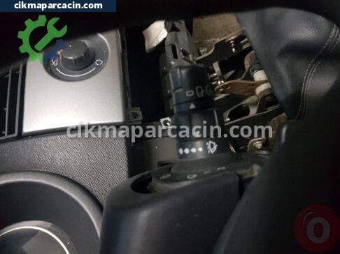 Renault Kangoo Silecek Kolu çıkma parça