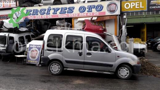 Renault Kangoo Sol Ön Kapı çıkma parça