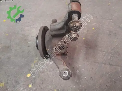 Renault Kangoo Sağ Ön Taşıyıcı çıkma parça