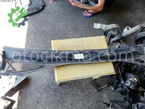 Renault Kangoo 1-2 Ön Cam Izgarası hatasız orjinal çıkma