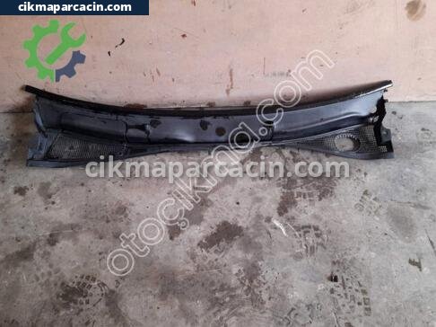 Renault Kangoo Ön Cam Izgarası çıkma parça
