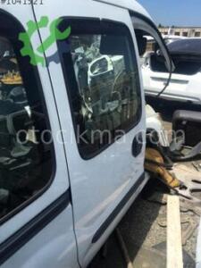 Renault Kangoo 1 sağ arka kapı camı hatasız orjinal çıkma