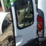 Renault Kangoo 1 sağ bagaj camı hatasız orjinal çıkma