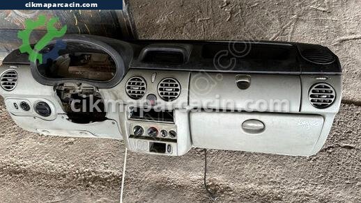 Renault Kangoo Göğüs çıkma parça