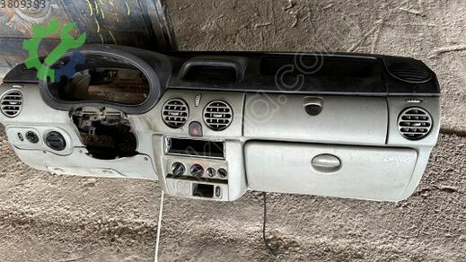Renault Kangoo Göğüs çıkma parça