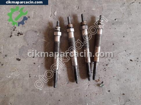 Renault Kangoo Buji çıkma parça