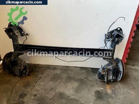 Renault Kangoo Arka Dingil çıkma parça
