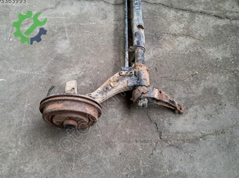 Renault Kangoo Arka Dingil çıkma parça