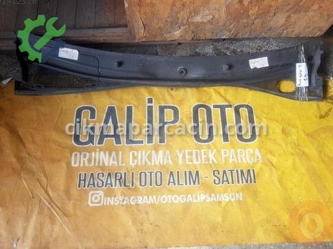 Renault Kangoo Ön Cam Izgarası çıkma parça