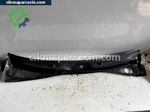 Renault Kangoo Ön Cam Izgarası çıkma parça