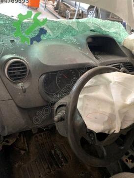 Renault Kangoo Gösterge Paneli çıkma parça