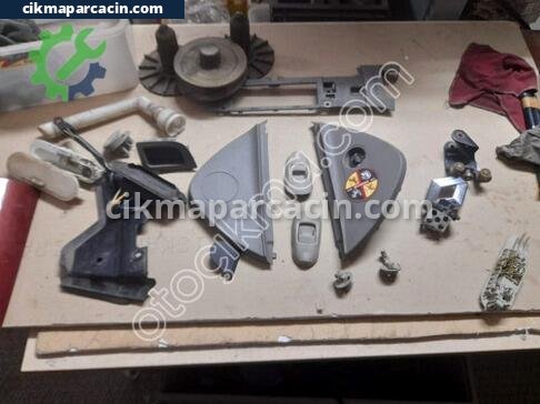 Renault Kangoo Isı Kalkanı çıkma parça