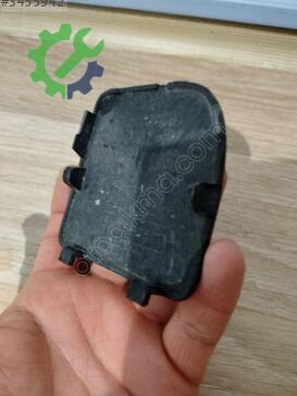 Renault Kangoo Çeki Demir Kapağı çıkma parça