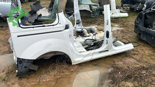 Renault Kangoo Sağ Arka Çamurluk çıkma parça