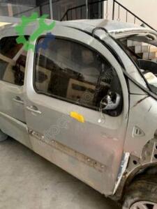 RENAULT KANGOO 3  SAĞ ON KAPI ORJINAL ÇIKMA