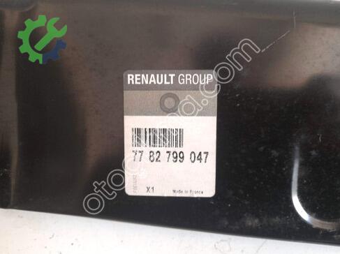 Renault Kangoo Sol Konsol 7782799047 çıkma parça