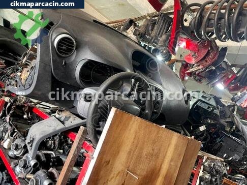Renault Kangoo Torpido çıkma parça