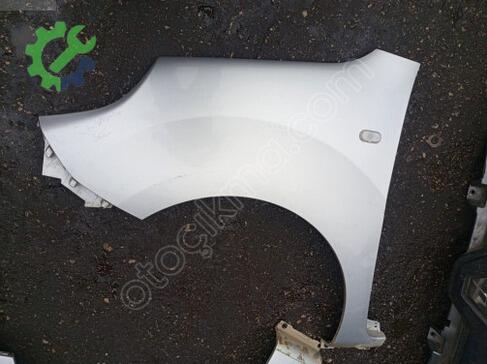 Renault Kangoo Çamurluk çıkma parça