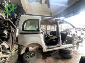 Renault Kangoo Orijinal Çıkma Sağ Arka Çamurluk