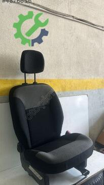 Renault Kangoo Sağ Ön Koltuk çıkma parça
