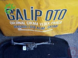 Renault Kangoo Cam Motoru Hatasız Orjinal Çıkma