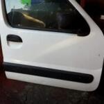 RENAULT KANGOO DOLU SAĞ KAPI  ÇIKMA PARÇALAR