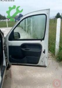 Renault kangoo dolu sağ ön kapı  çıkma parçalar