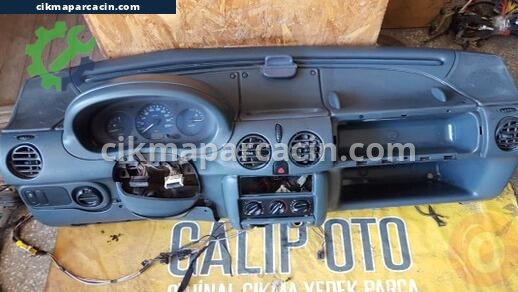 Renault Kangoo Torpido çıkma parça