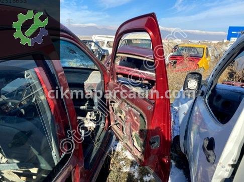 Renault Kangoo Sağ Ön Kapı çıkma parça