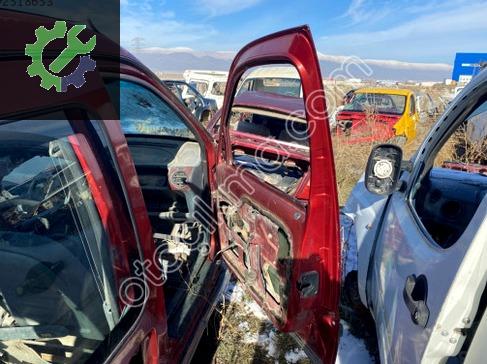 Renault Kangoo Sağ Ön Kapı çıkma parça