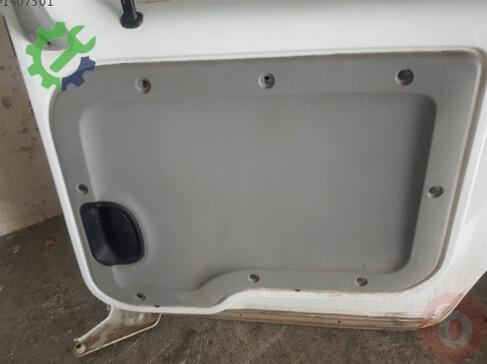 Renault Kangoo Kapı Döşemesi çıkma parça