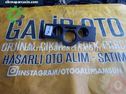 Renault Kangoo Sis Farı Çerçevesi çıkma parça
