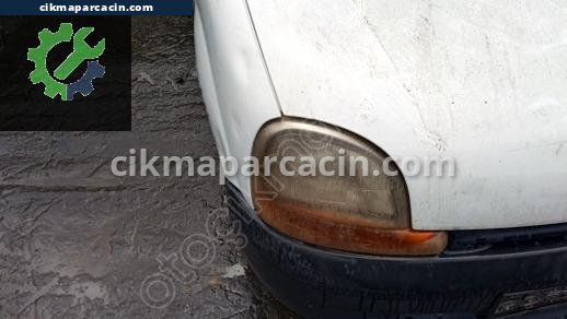 Renault Kangoo Sağ Ön Far çıkma parça