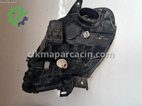 Renault Kangoo Sağ Ön Far çıkma parça