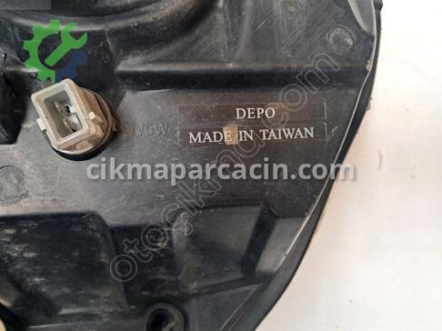 Renault Kangoo Sağ Ön Far çıkma parça