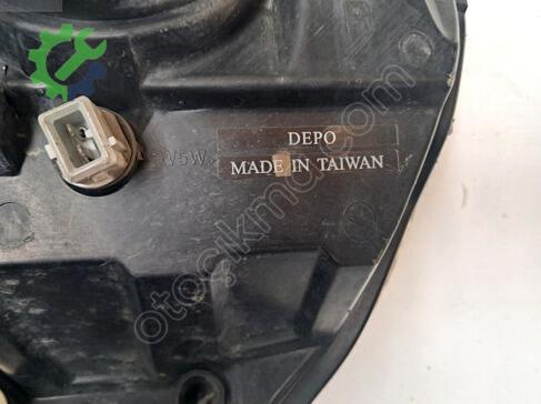Renault Kangoo Sağ Ön Far çıkma parça