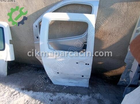Renault Kangoo Sağ Arka Kapı çıkma parça