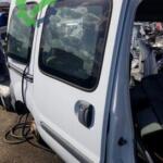 Renault Kangoo Sağ Kapı Camı Hatasız Orjinal Çıkma