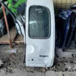 Renault Kangoo 2025 Sağ Bagaj Çıkma