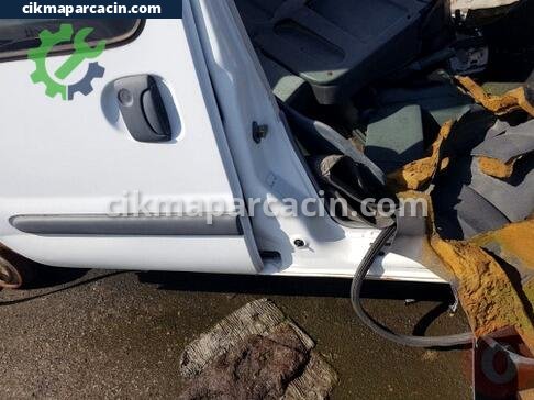 Renault Kangoo Sağ Marşpiyel çıkma parça