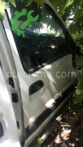 Renault Kangoo sağ ön kapı camı orjinal çıkma