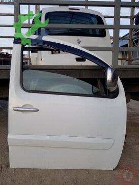 Renault Kangoo Sağ Ön Kapı çıkma parça