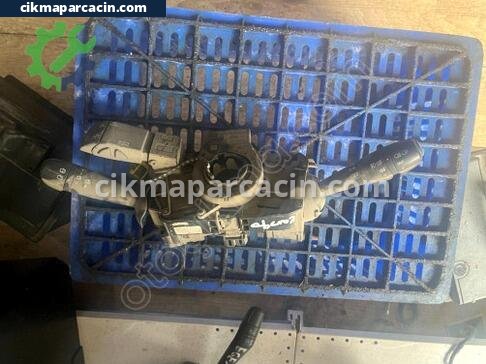 Renault Kangoo Silecek Kolu çıkma parça
