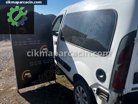 Renault Kangoo Yan Saç Çamurluk çıkma parça