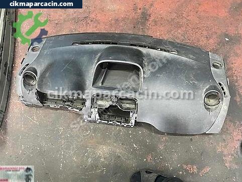 Renault Kangoo Torpido çıkma parça